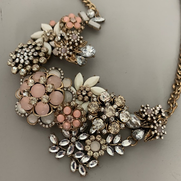 Floral Necklace - Picture 1 of 4